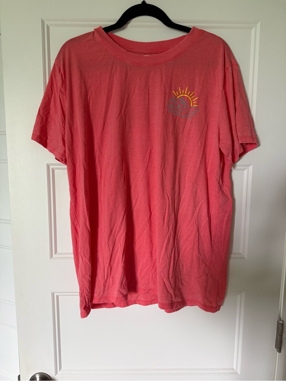 Maurice’s Graphic Tee - Picture 2 of 3